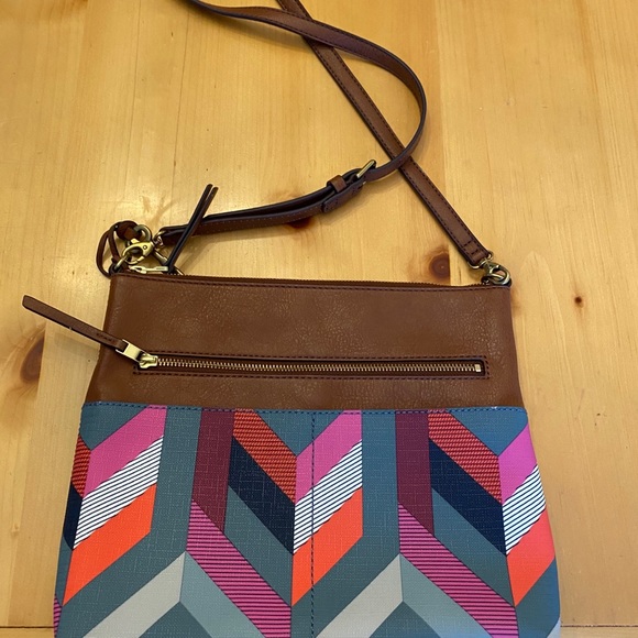 Fossil Crossbody - Picture 2 of 6